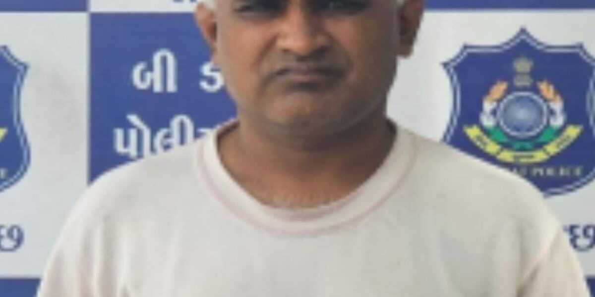 સાયબર ઠગાઈ કેસમાં ફરાર આરોપી સુરતમાંથી ઝડપાયો, ગાંધીધામ ‘બી’ ડિવિઝન પોલીસની કાર્યવાહી