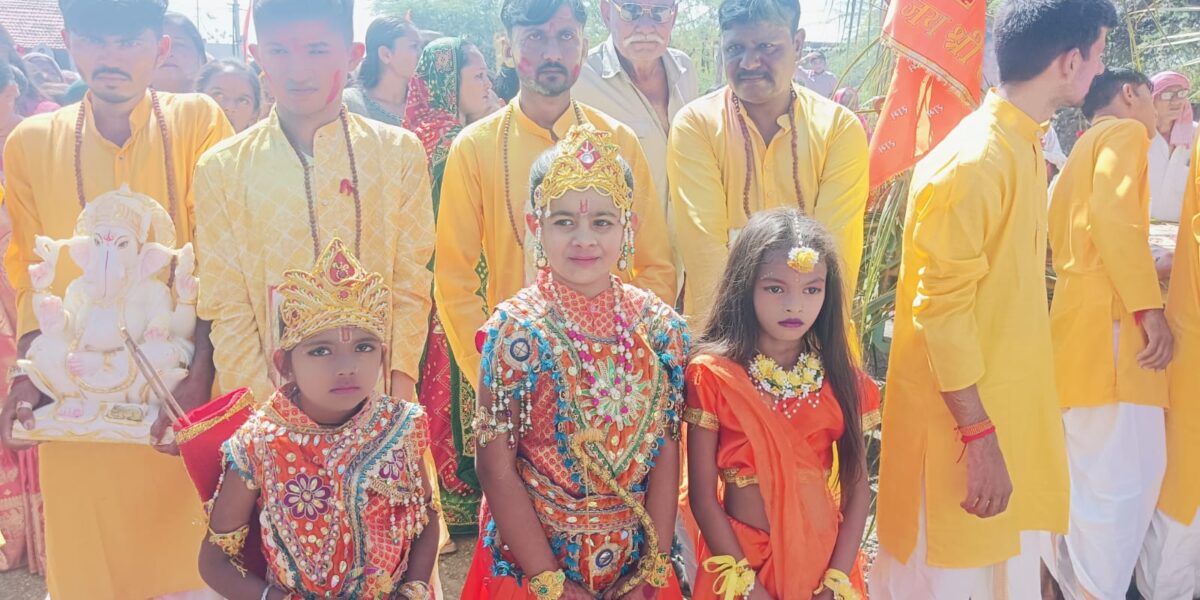 બેટી રામપરામાં ભવ્ય ધાર્મિક મહોત્સવ: રામજી મંદિર નિર્માણ બાદ રામ દરબાર અને હનુમાનજીની મૂર્તિઓનો શોભાયાત્રા સાથે વિધિવત્ સ્થાપન કાર્યક્રમ