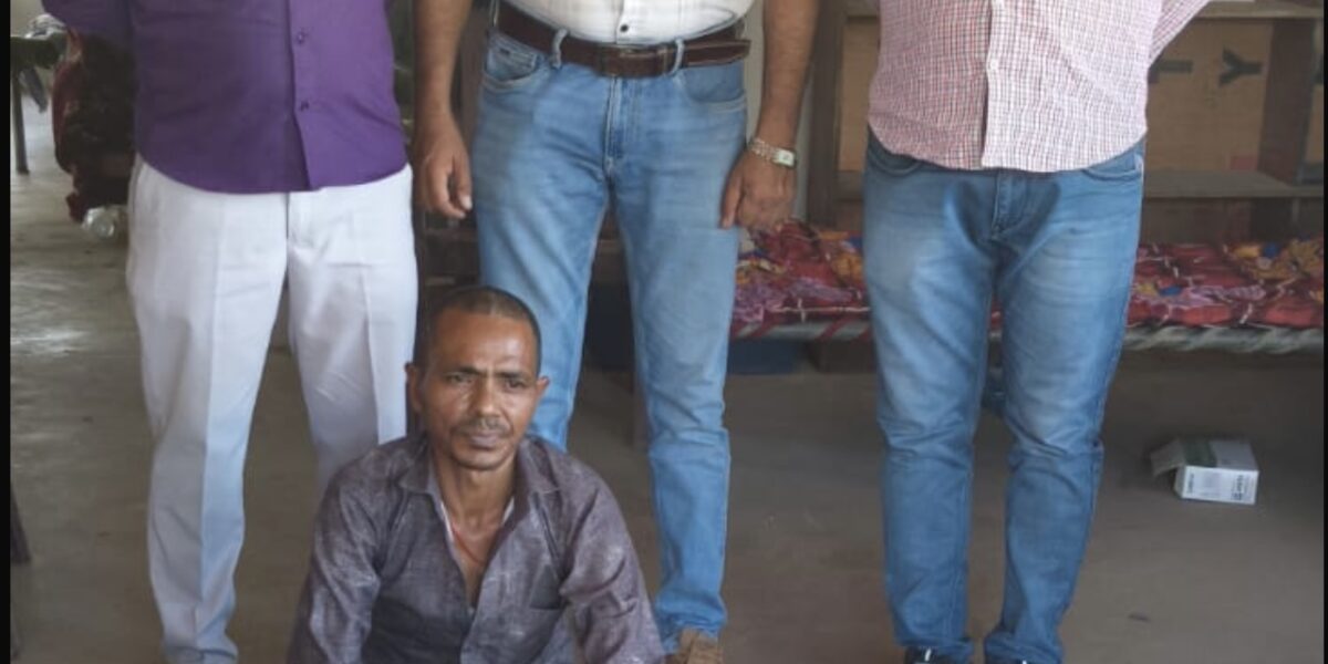 વાંકાનેરના રાતાવિરડા રોડ પર લોકોના સ્વાસ્થ્ય સાથે ચેડા કરતો ‘બિહારી’ બોગસ ડોક્ટર ઝડપાયો, મોરબી SOGની લાલ આંખ