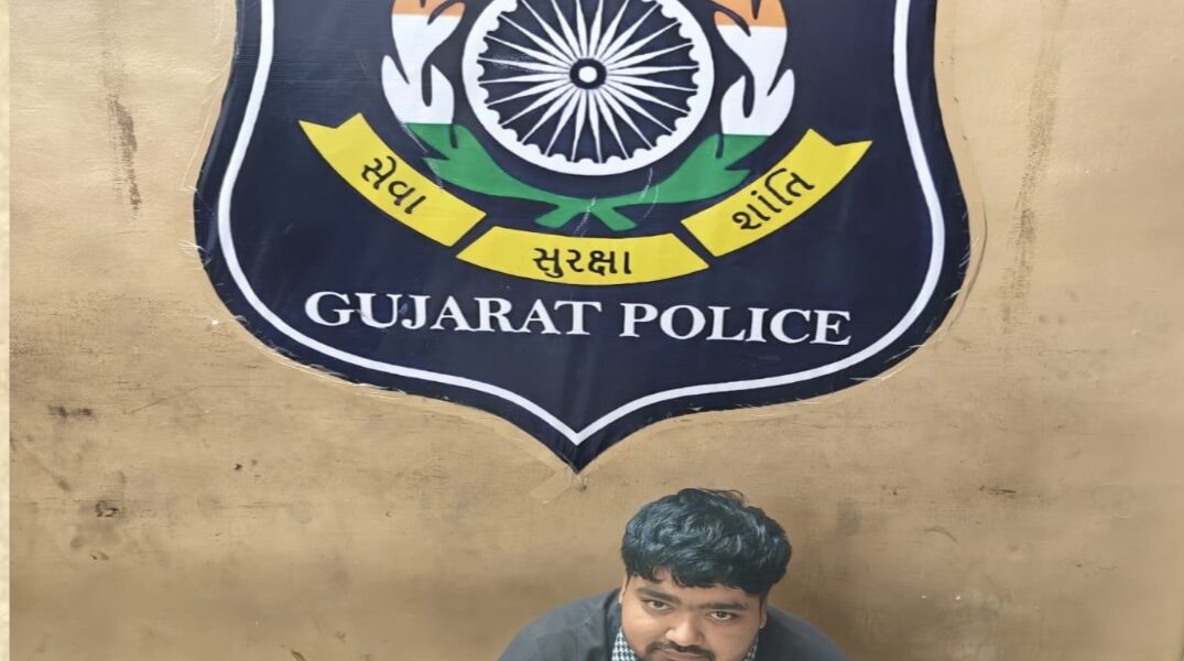 શાપર-વેરાવળ પોલીસની મોટી કાર્યવાહી: હદપારીના હુકમનો ભંગ કરનાર રીઢો ગુનેગાર ઝડપાયો