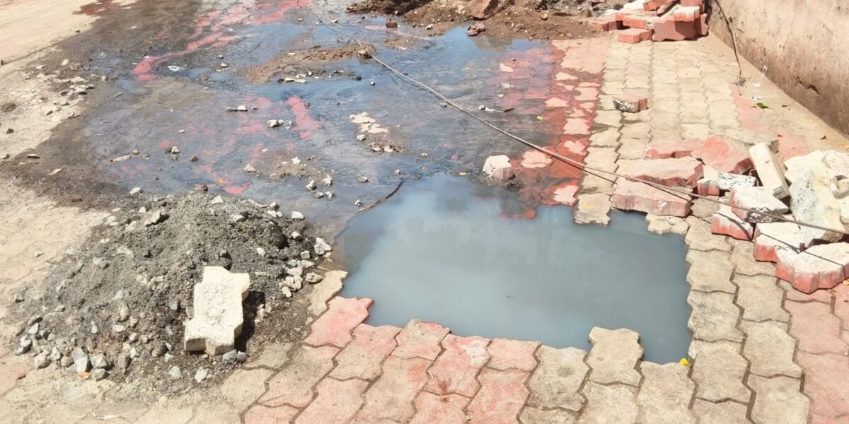 “તલાટી-સરપંચના મનભેદે બુટવડા ગામે વિદ્યાર્થીઓના સ્વાસ્થ્ય પર સંકટ”