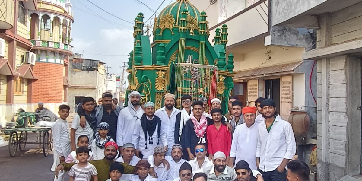21 વર્ષથી અવિરત ખિદમતનું પ્રતિક: જામનગરની મસ્જિદે રજા તાજીયા કમિટી નં. 20 મહોરમમાં એકતા, સમર્પણ અને આસ્થાનું અનોખું ઉદાહરણ