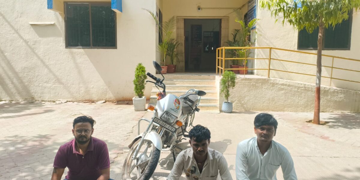 મોરબી: વાંકાનેર તાલુકા પોલીસની મોટી કાર્યવાહી; વ્યાજખોરોના ત્રાસ સામે લાલ આંખ, ૩ આરોપીઓ ઝડપાયા!