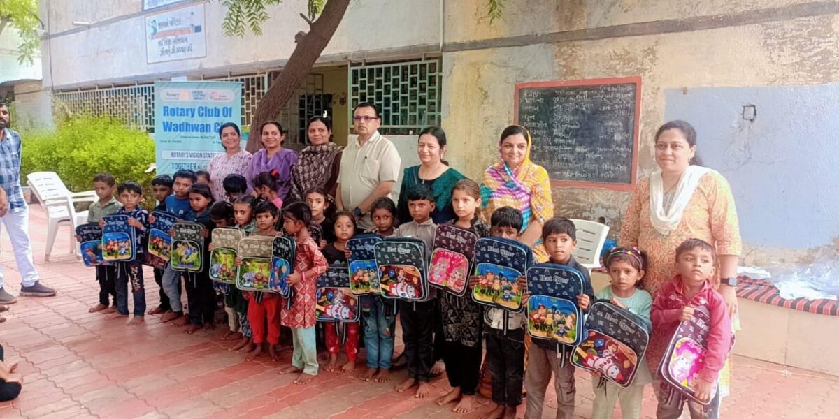શિક્ષણમાં સેવા, બાળકોના ચહેરા પર સ્મિત